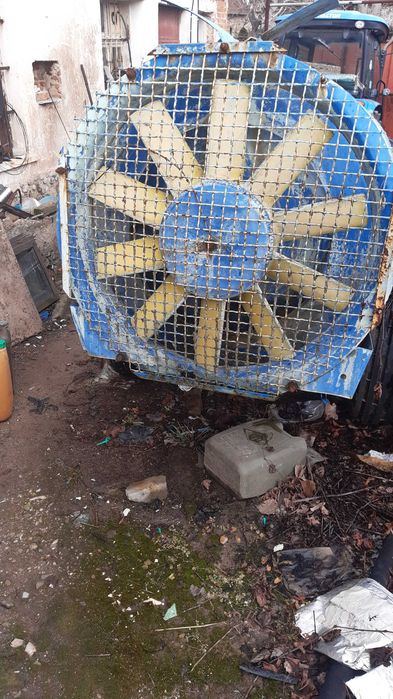 Вентилаторна пръскачка 1500л