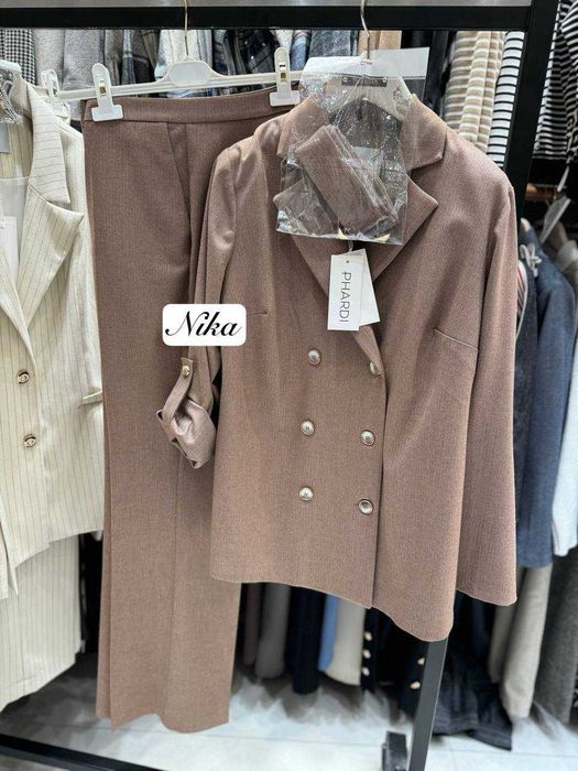 Костюм женский PHARDI