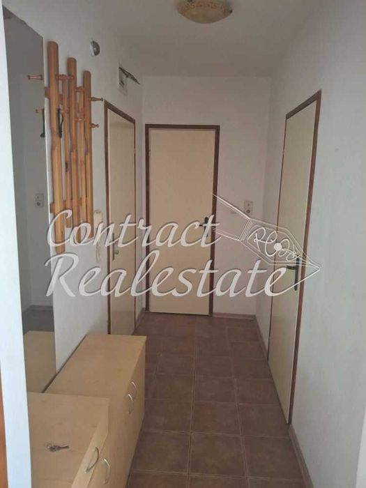 Дава се под наем Двустаен апартамент в Варна, Център - 60 кв.м за 306 € - Снимка #3