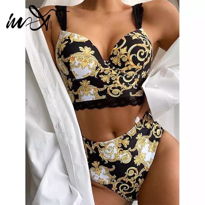 Costum baie cu bustiera gen Versace