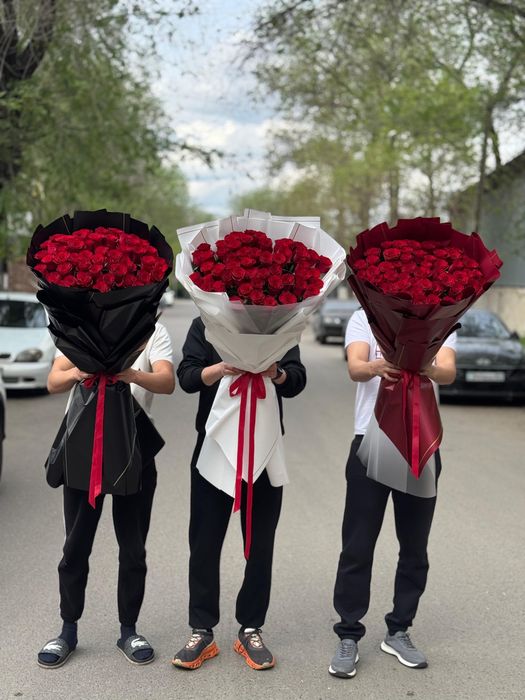 51 роза(80-90см) 17500