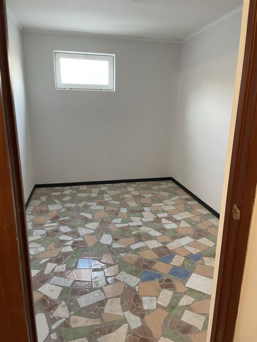 Тау самал. Коммерческое помещение