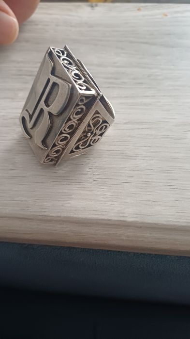 Продам печатку серебряная