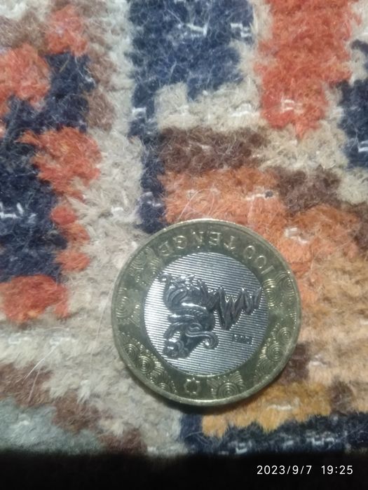 Продам 100тг . За 25000тг