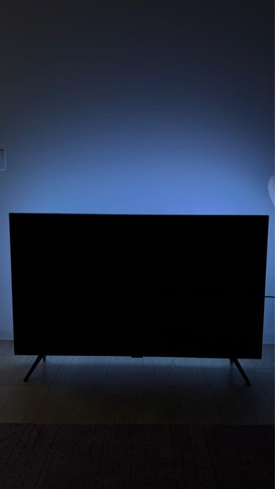 Samsung Smart TV UHD 108’ AU7100 cu led impecabil