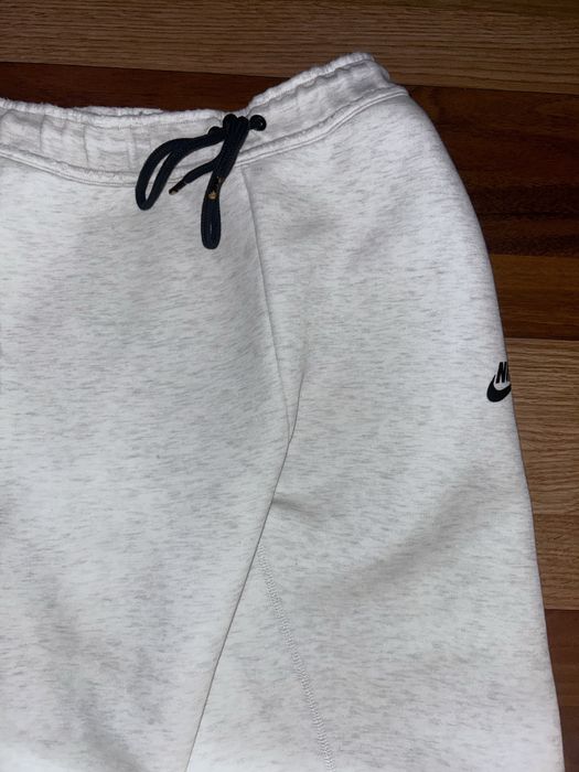 Compleu Nike Tech Alb