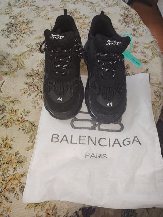 Balenciaga purtati doar o singura data