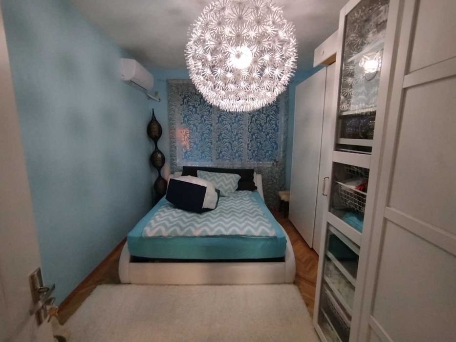 Продава се Тристаен апартамент в Пловдив, Център - 100 кв.м за 1855 €/кв.м - Снимка #11