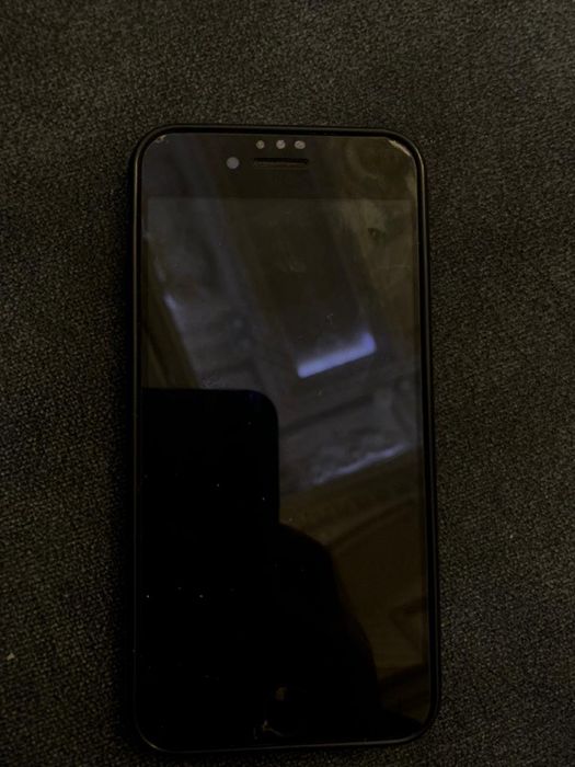 IPhone 7 с гарантией