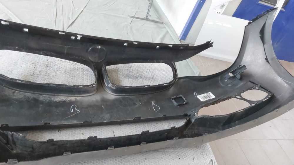 Bara fata BMW seria 3 GT F34