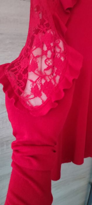 Блуза с дълъг ръкав и дантела