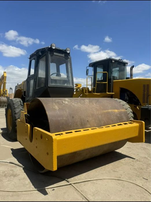 Грейдер, каток, тралл