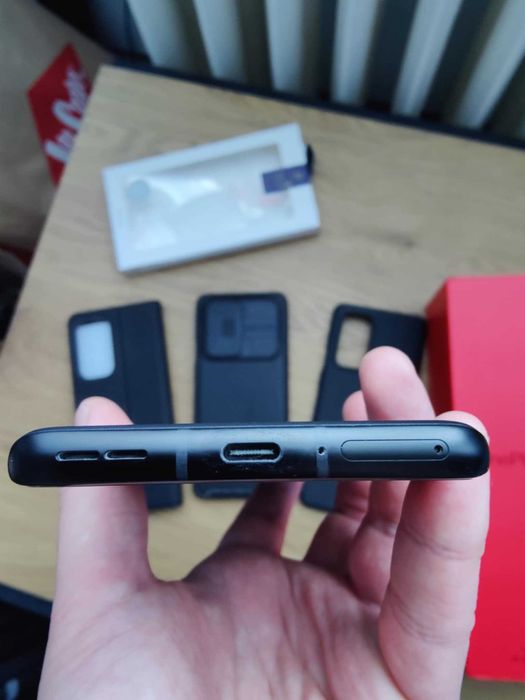 ONEPLUS 9 PRO 12GB RAM 256GB ROM display defect