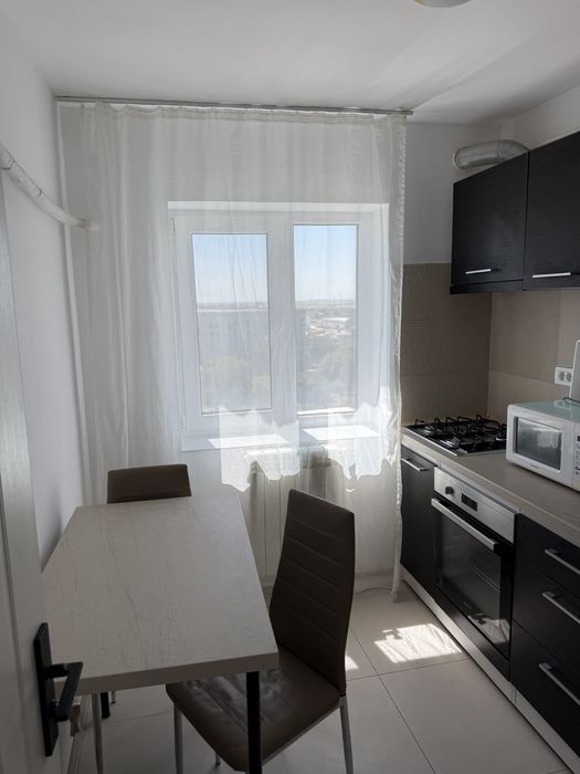 Proprietar—Inchiriez ap zona CET