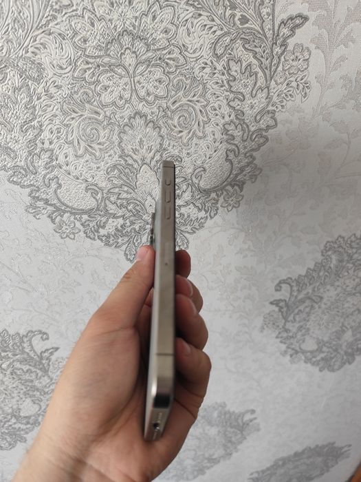 Iphone 15 pro max nano-Esim