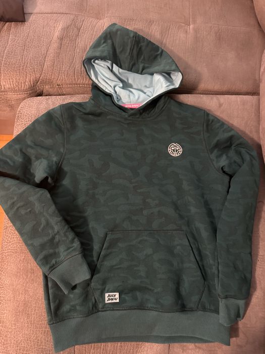 Детски юношески якета и горнища