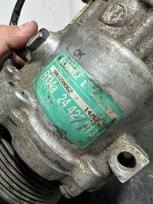 Compresor clima AC Opel corsa C 1.7 CDTI DTI  24422013