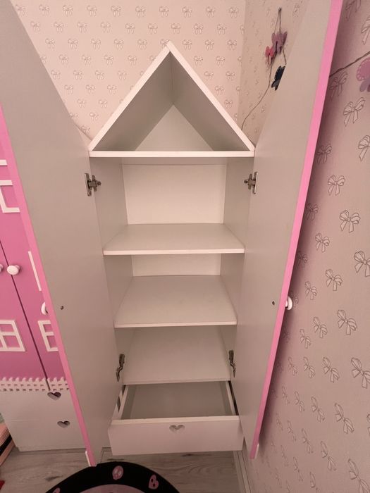 Шкаф для детской комнаты