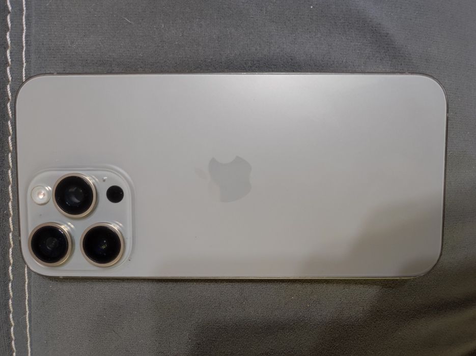 Обменяю iphone 15 pro max