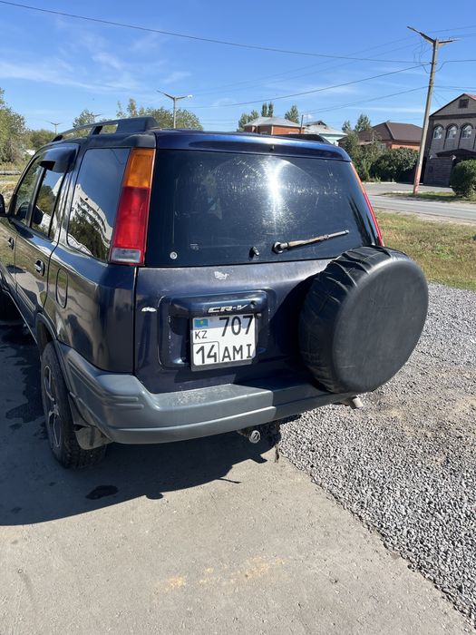 Продам отличный семейный автомобиль