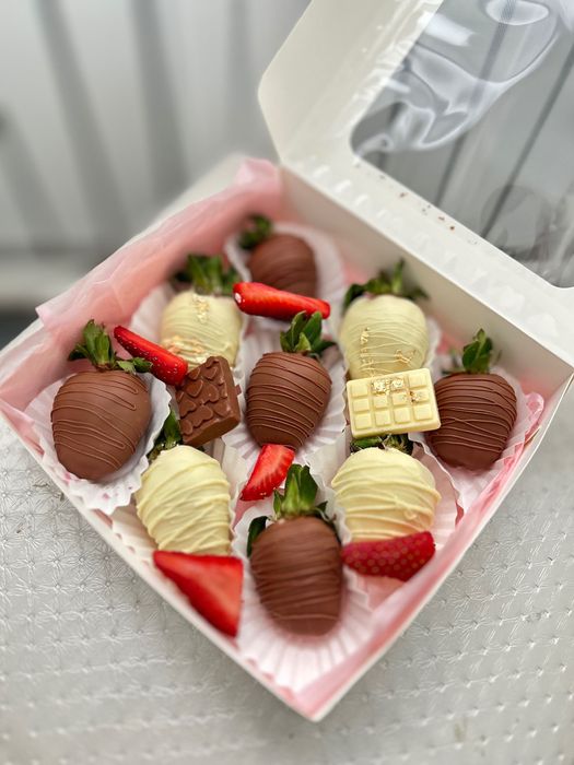 Клубника в шоколаде, трайфлы