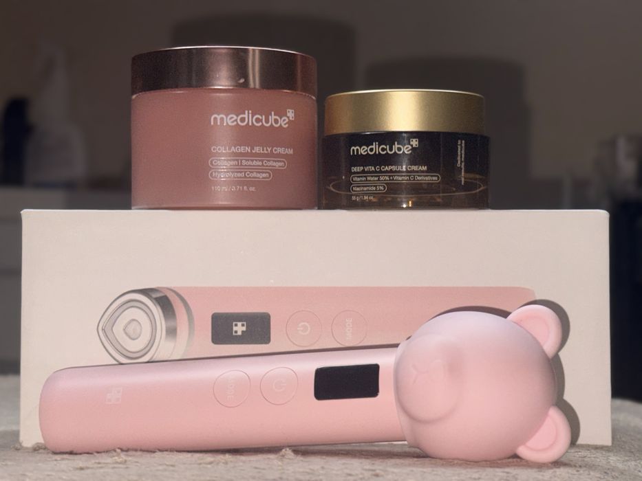 MediCube Age-R Booster Pro Pink Edition'