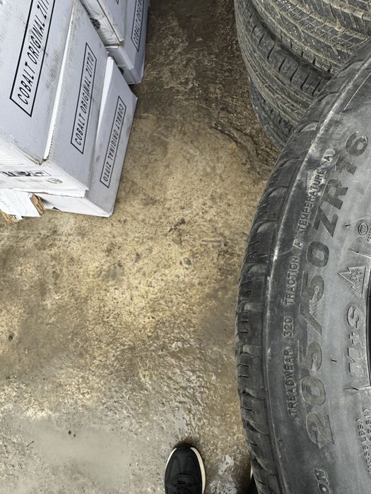 R16 Imperial Balon 205/50/16