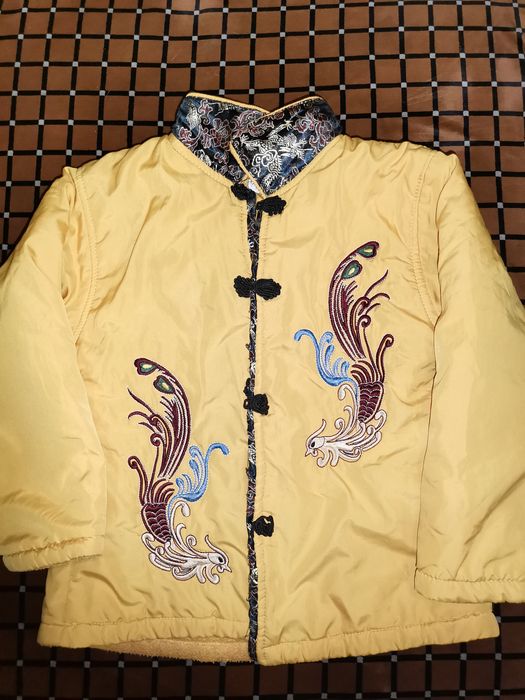 Курточка на девочку