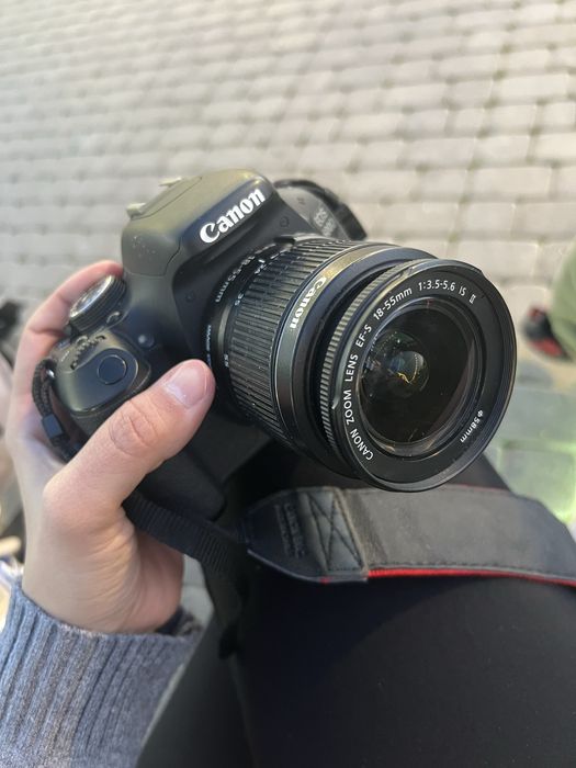 Продаётся фотоаппарат Canon 600D