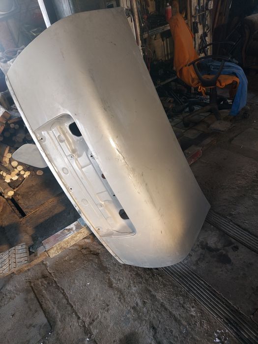 Крышка багажника А 8.