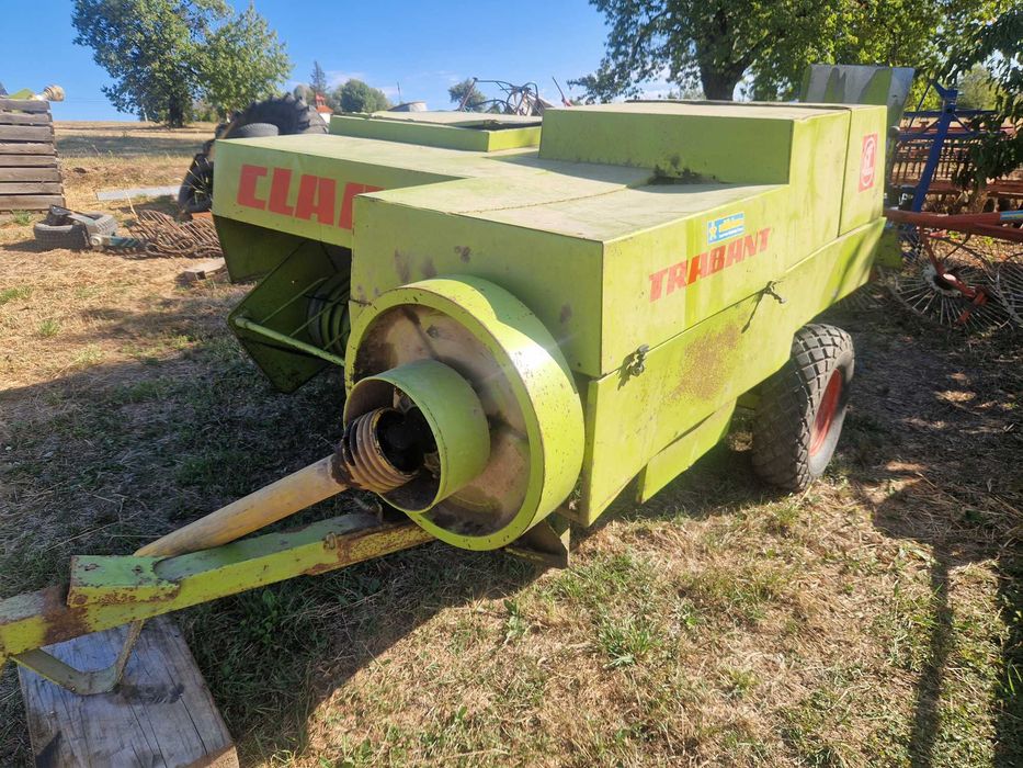 Balotiera presa de balotat Claas