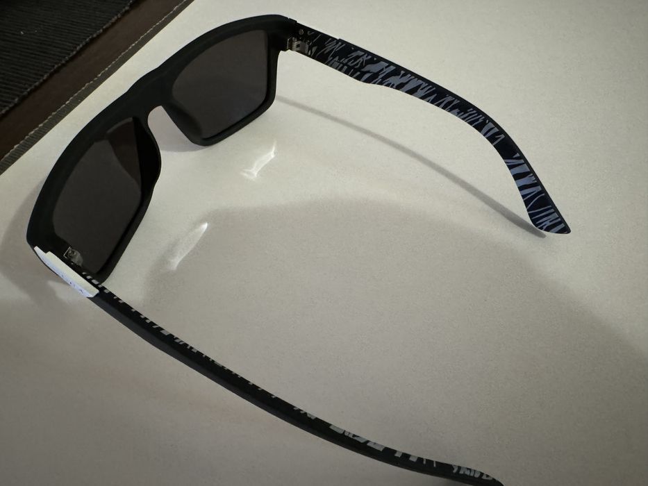 Слънчеви очила полиаризирани