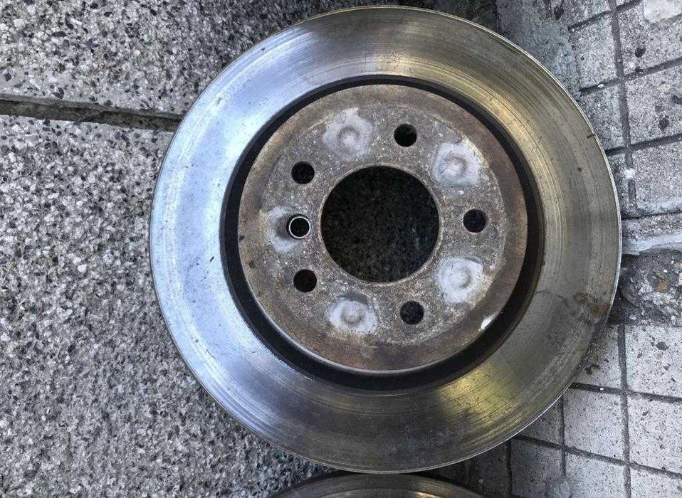 Дискове, задна броня и прагове за BMW E9х