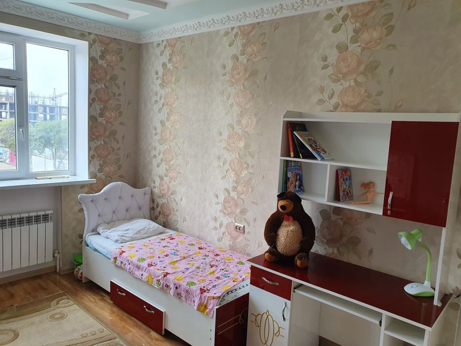 Продаётся 5 комнатная квартира в 2 этажа