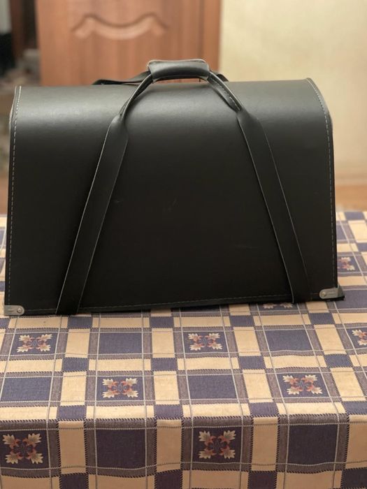 Продам швейную машинку