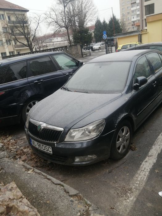 Skoda Octavia motor cutie bara