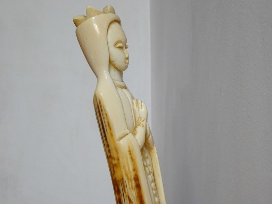 Statueta veche ‘Fecioara Maria’, sculptata manual - UNICAT