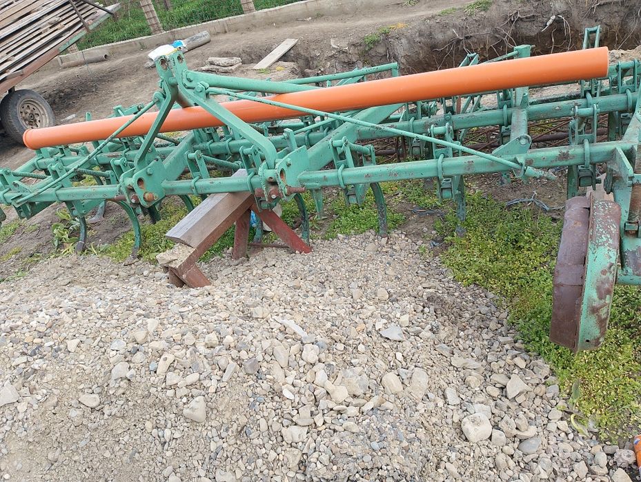 Vând combinator romanesc