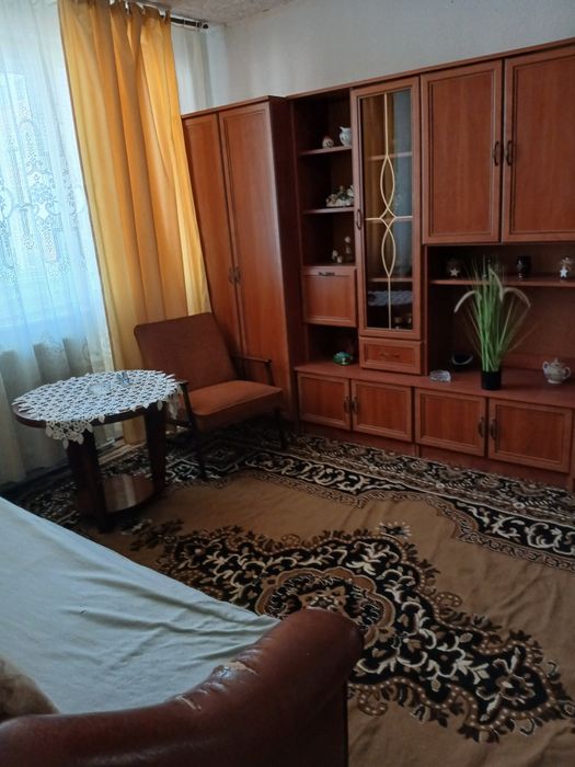 Se închiriază apartament cu 2 camere