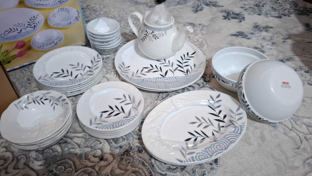 Набор посуды 34 штуки Новый