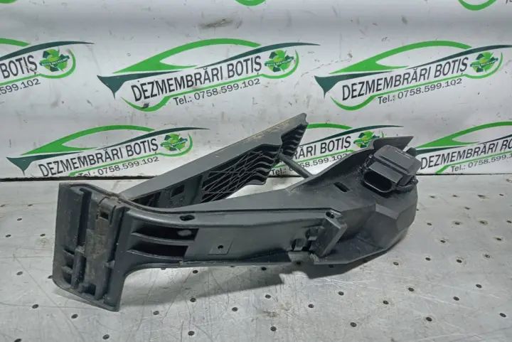 Pedala acceleratie BMW Seria 3 2001 318ti MT (143 hp)