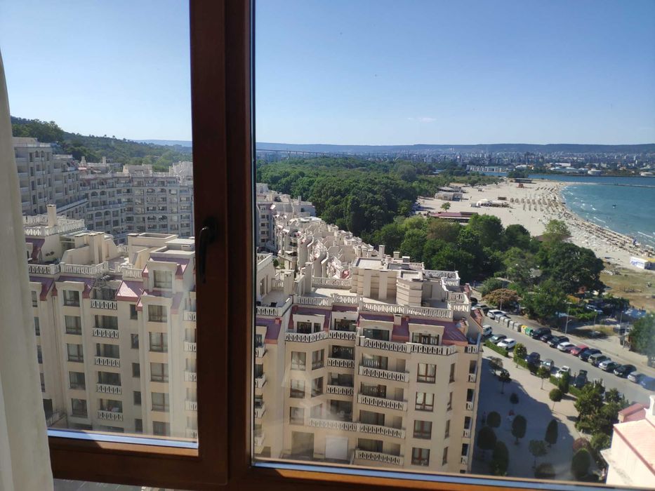 Дава се под наем Тристаен апартамент в Варна, Аспарухово - 113 кв.м за 950 € - Снимка #11