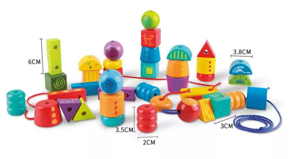 Дървена игра Hape за малко дете конструктор кубчета с наниз