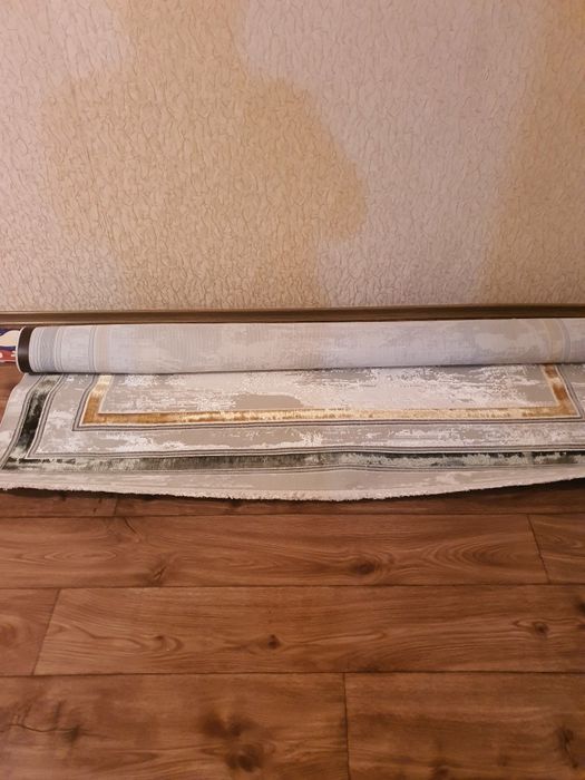 Продам ковёр 2*3