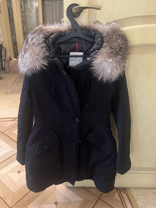 Moncler женский