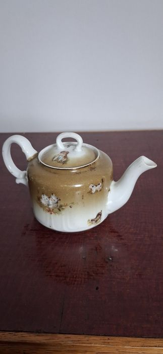 Чайник антиквар. Статуэтка