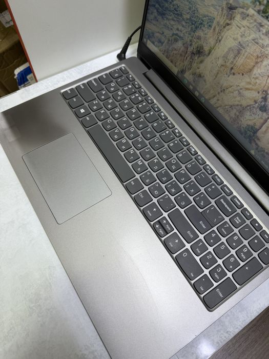 Ноутбук Lenovo ideapad 330s-15ARR
