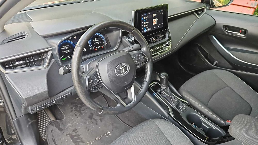 TOYOTA Corolla 2023 — imagine 4