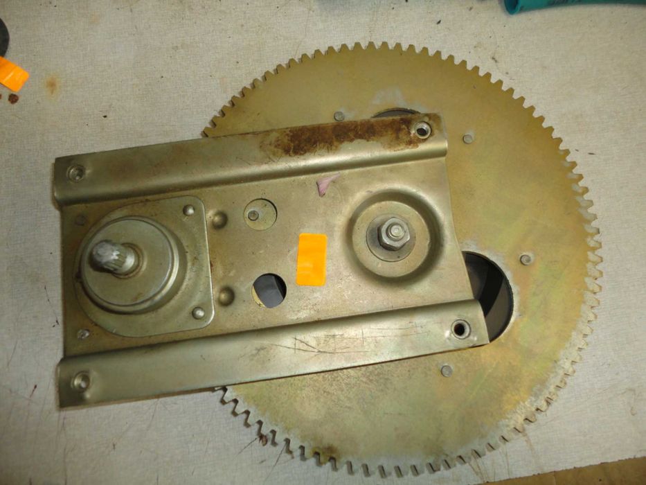 Серво-ПГУ-КАМАЗ Мост главини,болтове 8 т.р-ке,Ремби,Камаз,Шкода