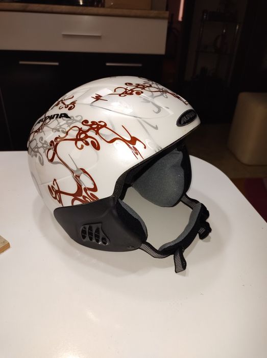 Детска ски каска Alpina Carat нова